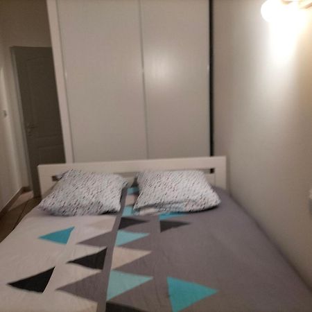 Appartement De Charme Vers Pont du Gard Ngoại thất bức ảnh