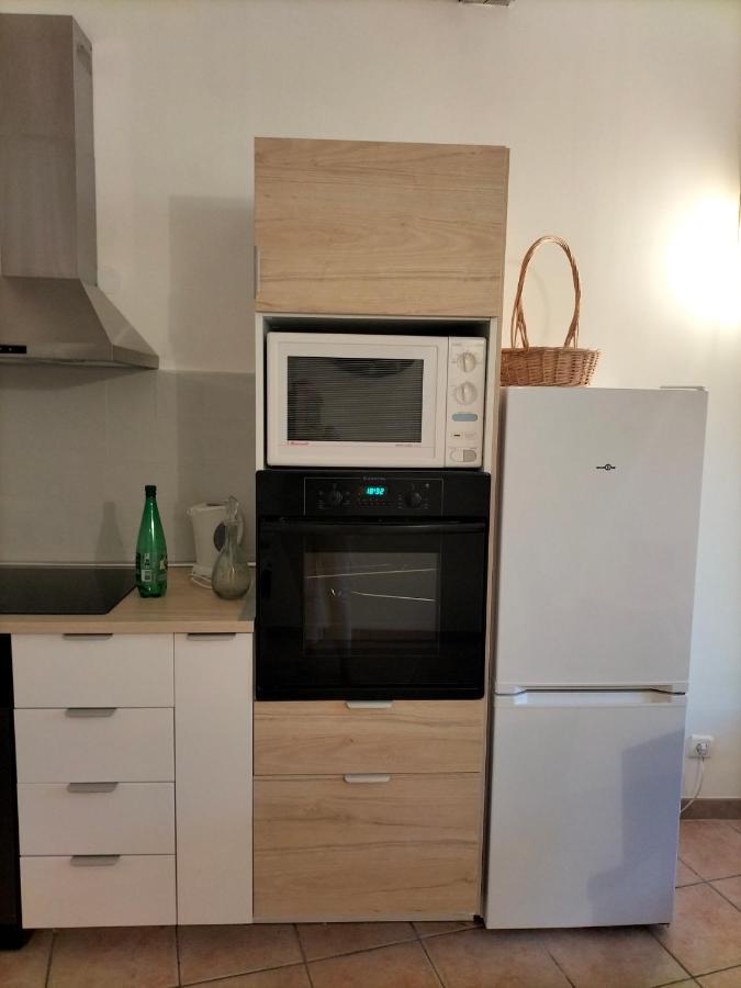 Appartement De Charme Vers Pont du Gard Ngoại thất bức ảnh