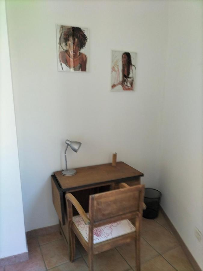 Appartement De Charme Vers Pont du Gard Ngoại thất bức ảnh